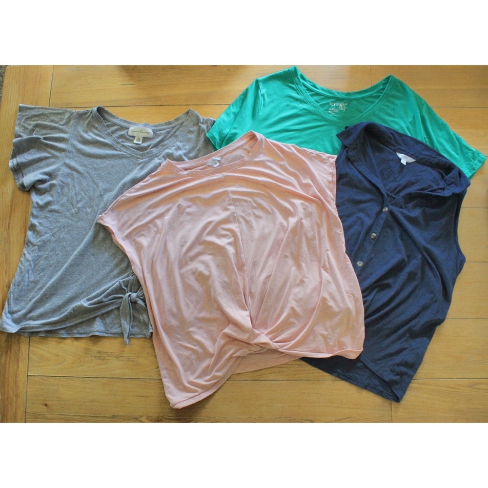 (4) Piece Women’s Plus Short Sleeve Preowned Tops 2X XXL